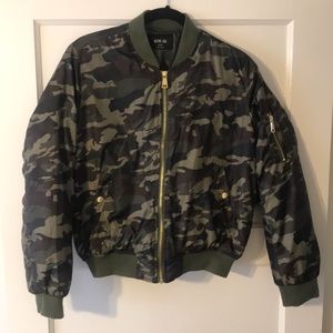 Camo puffer jacket